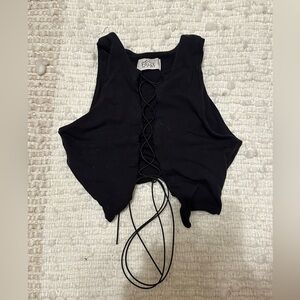 Oh Polly black open from crop to